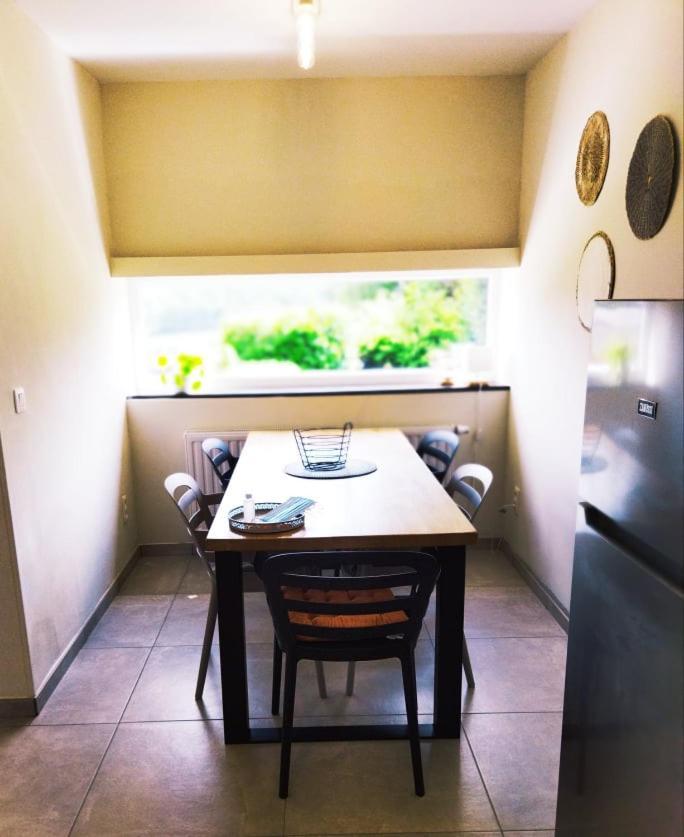 Le Clos Des 3 - Vacances Avec Vue En Ardennes A 5 Kilometres De La Roche - Maison De 90 M2 Avec Chambres - Avec Magnifique Jardin Rendeux Exterior photo